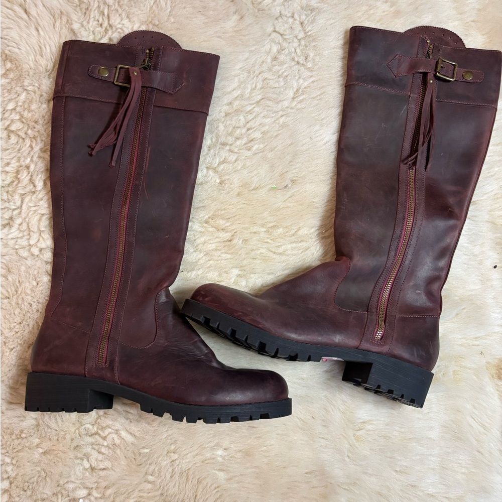 Volatile Over the Knee Boots - Picture 3 of 8